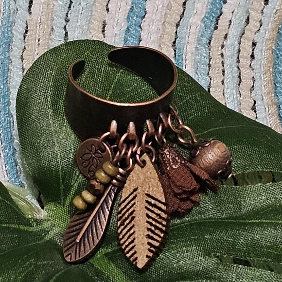 Ring. Bohemian Style Adjustable Antique Bronze Feather Tassel Bead Charms. OSFM. - Picture 6 of 10